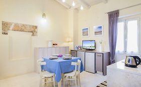 Iolanda Apartment 30M From Seaside